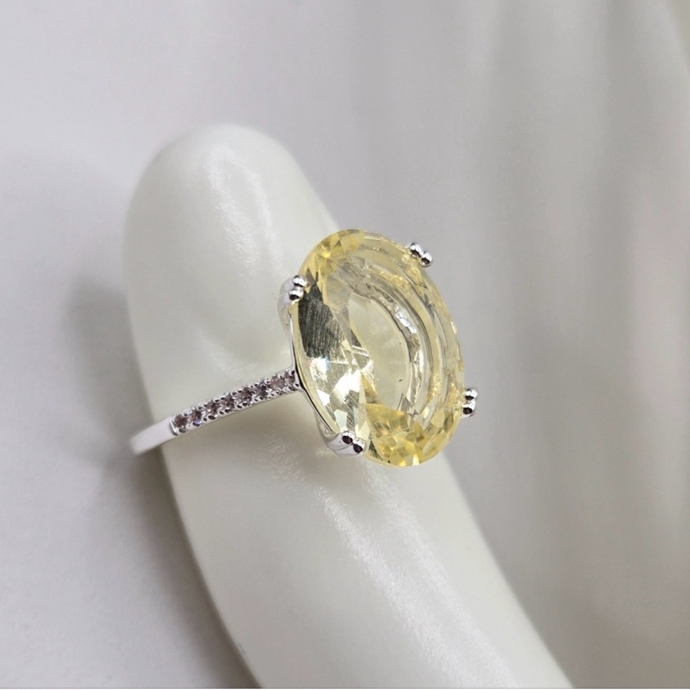 Swarovski Crystal Elements Silver Statement Ring Light Yellow Citrine Size 7 - Picture 3 of 9